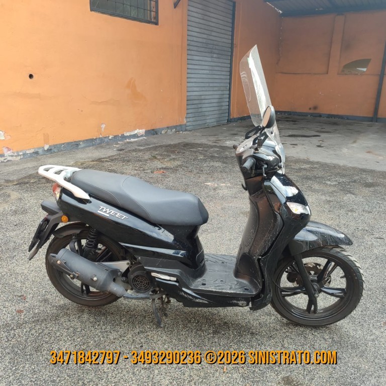 Peugeot Tweet 125 2022